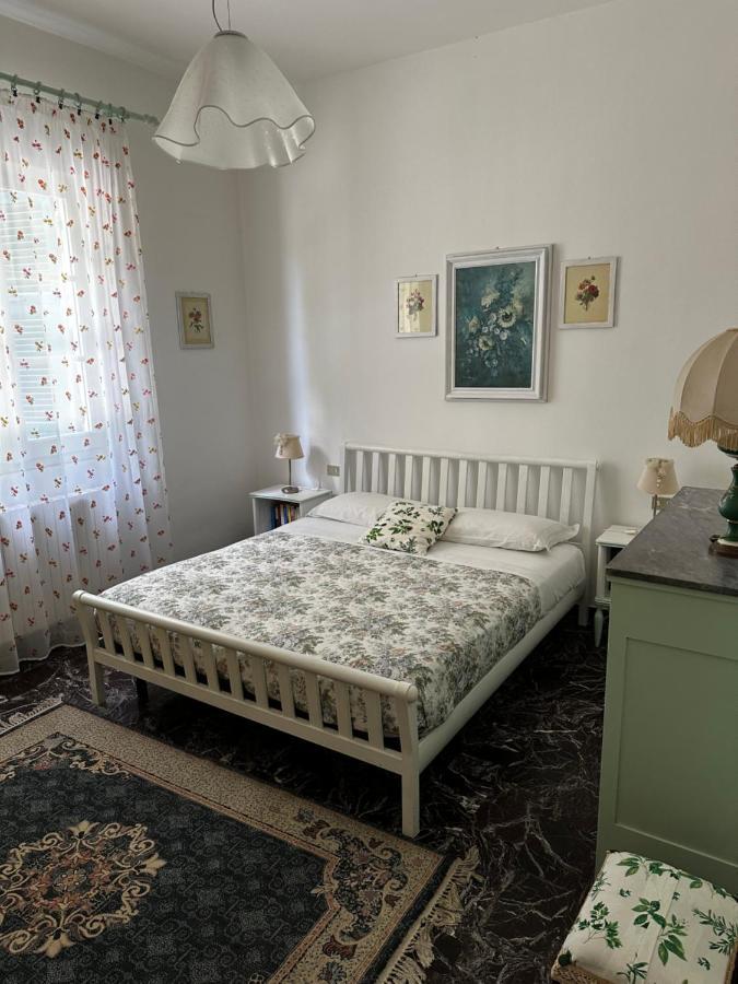 La Casa Dei Due Aranci Villa Albisola Superiore Buitenkant foto