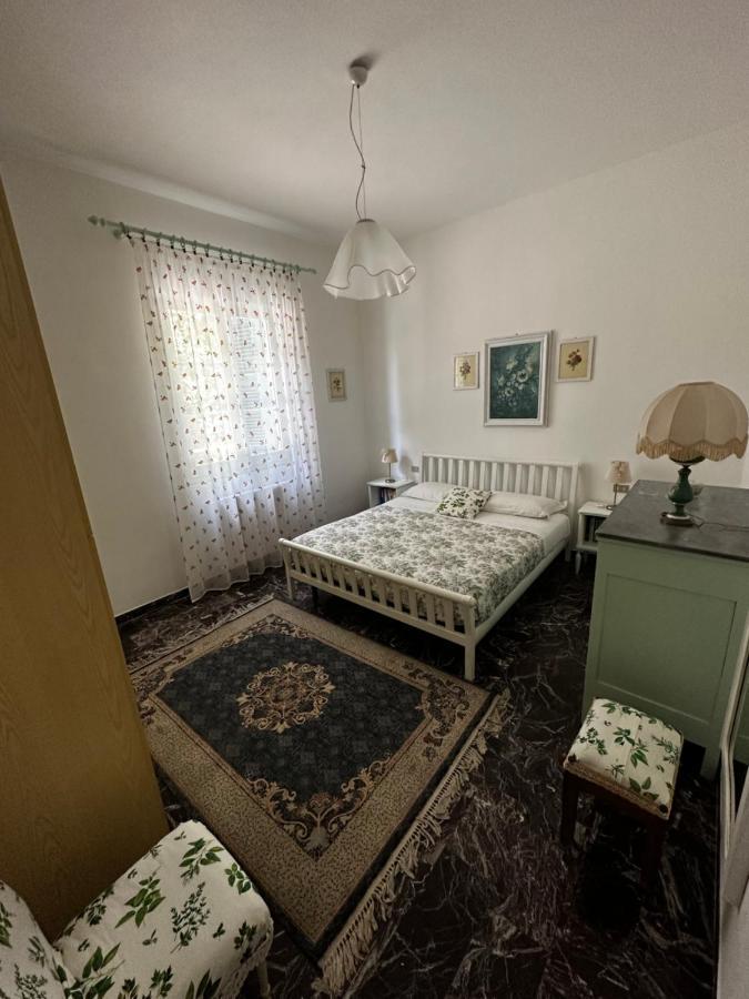 La Casa Dei Due Aranci Villa Albisola Superiore Buitenkant foto