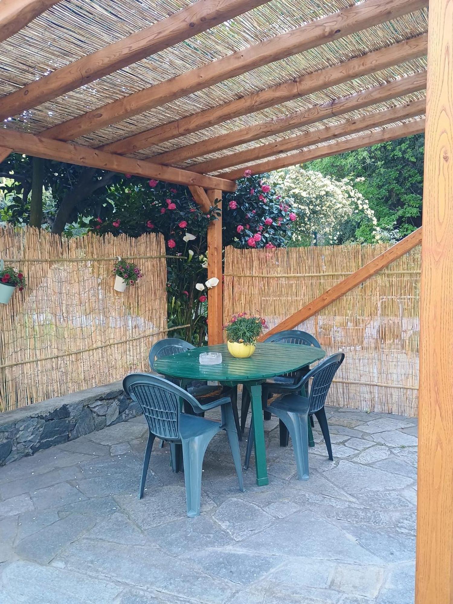 La Casa Dei Due Aranci Villa Albisola Superiore Buitenkant foto